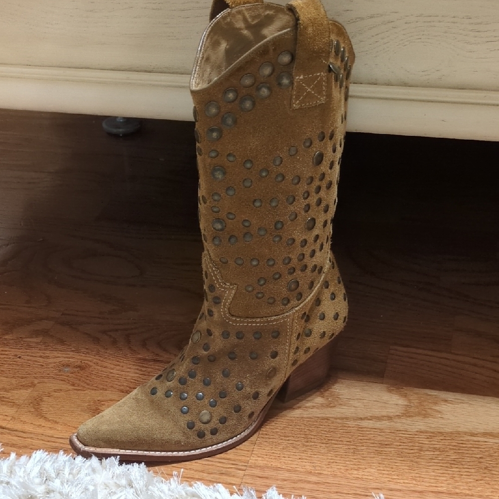 Suede Heeled Boots with Cutout Design